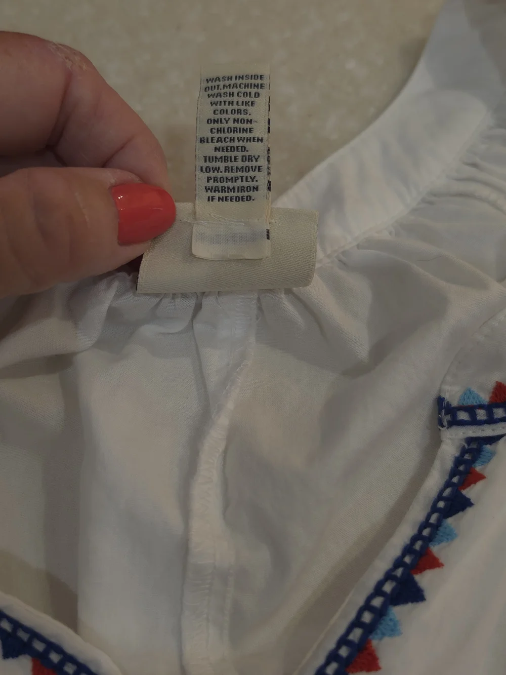 St Johns Bay Womens 1X White Embroidered Peasant Whimsy Festival Boho Top - Picture 5 of 9